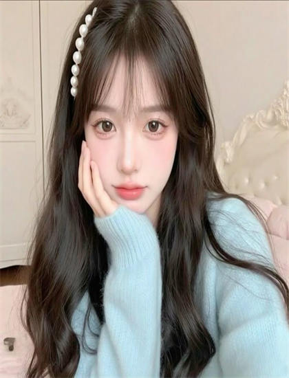 《小姨子回来了,新婚梦碎了》色彩运用解析：色调选择与情绪表达分析，热门